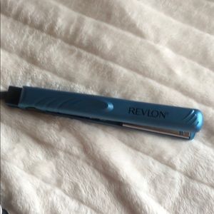 Revlon flat iron